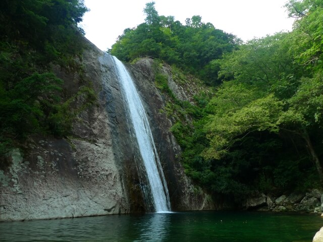 布引の滝 無料駐車場はあるの 安い 最大料金ありの駐車場を地図で解説