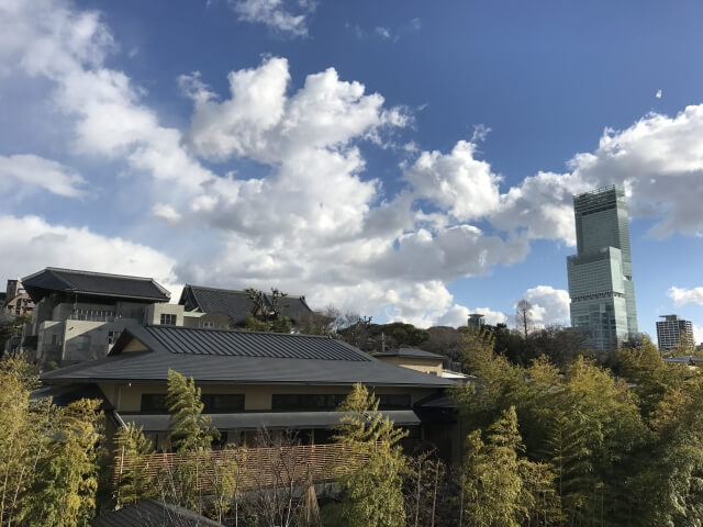 【大阪・一心寺】安い・近い駐車場を解説!安い駐車場や予約可も!