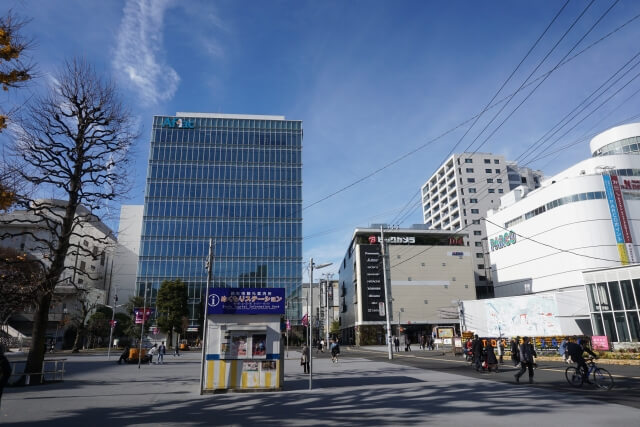 調布駅の安い駐車場 最大料金1000円前後を北口南口別に解説 1時間0円も